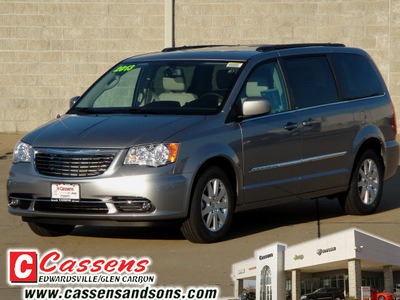 chrysler town country 2013 silver van touring flex fuel 6 cylinders front wheel drive automatic 62034