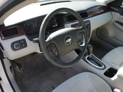 chevrolet impala 2008 white sedan lt flex fuel 6 cylinders front wheel drive automatic 92882
