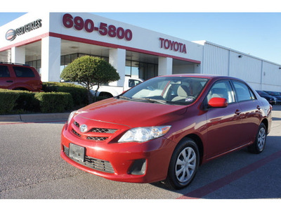 toyota corolla 2011 red sedan le gasoline 4 cylinders front wheel drive automatic 76543