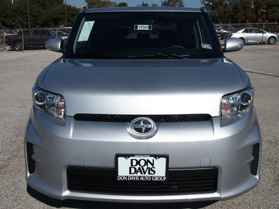 scion xb 2012 silver suv gasoline 4 cylinders front wheel drive automatic 76011