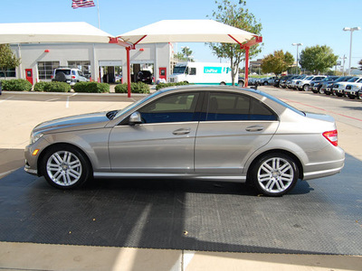 mercedes benz c class 2009 beige sedan c300 gasoline 6 cylinders rear wheel drive automatic 75067