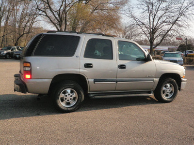 chevrolet tahoe 2001 pewter suv ls gasoline 8 cylinders 4 wheel drive automatic 55318