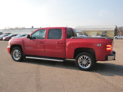 chevrolet silverado 1500 2007 red ltz z71 8 cylinders 4 wheel drive automatic 55318