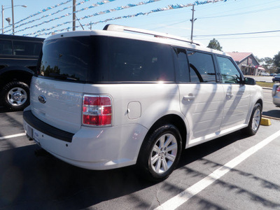 ford flex 2010 white suv se gasoline 6 cylinders front wheel drive automatic 32401