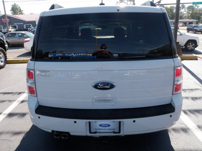 ford flex 2010 white suv se gasoline 6 cylinders front wheel drive automatic 32401
