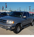 toyota tundra 2001 gray limited 8 cylinders dohc automatic 77090