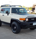 toyota fj cruiser 2010 tan suv gasoline 6 cylinders 4 wheel drive automatic with overdrive 77074