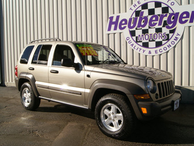 jeep liberty 2006 light khaki metalli suv sport diesel 4 cylinders 4 wheel drive automatic 80905