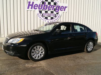 chrysler 200 2011 black clear sedan lx gasoline 4 cylinders front wheel drive automatic 80905
