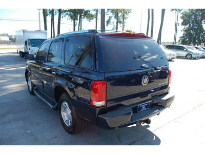 cadillac escalade 2005 dk  blue suv 8 cylinders automatic 77339