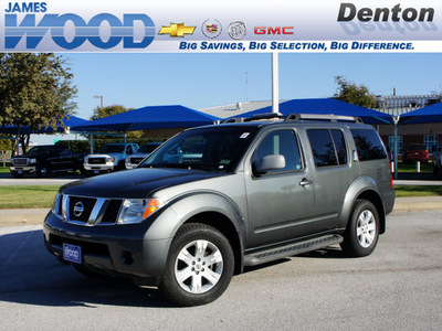 nissan pathfinder 2005 dk  gray suv le gasoline 6 cylinders rear wheel drive 5 speed automatic 76210