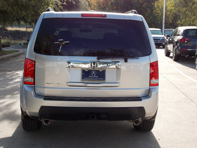 honda pilot 2011 silver suv ex l gasoline 6 cylinders front wheel drive automatic with overdrive 77074