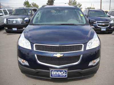 chevrolet traverse 2011 blue 6 cylinders automatic 79925