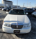 lincoln town car 1999 white sedan signature gasoline v8 rear wheel drive automatic with overdrive 60546