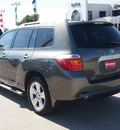 toyota highlander 2010 dk  gray suv limited gasoline 6 cylinders front wheel drive automatic 77388