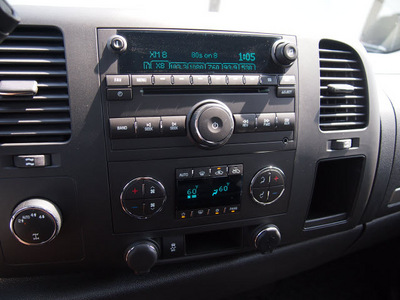 chevrolet silverado 1500 2013 white lt 8 cylinders automatic 75075