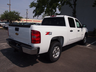 chevrolet silverado 1500 2013 white lt 8 cylinders automatic 75075