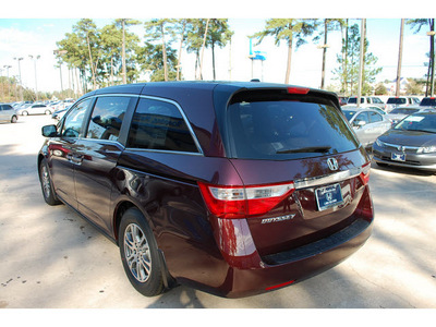 honda odyssey 2013 dk  red van ex l gasoline 6 cylinders front wheel drive automatic 77339