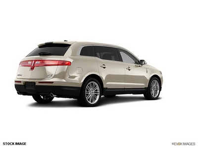 lincoln mkt 2013 6 cylinders not specified 77373