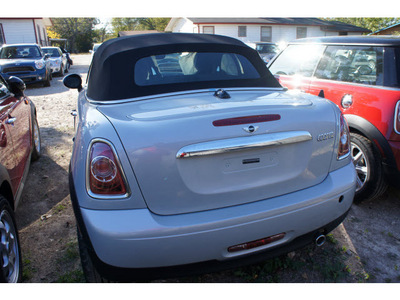 mini cooper roadster 2013 silver gasoline 4 cylinders front wheel drive 6 speed manual 78729