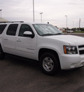 chevrolet suburban 2011 white suv lt 1500 8 cylinders automatic 78016