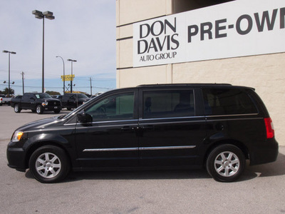 chrysler town and country 2011 black van touring 6 cylinders automatic 76011