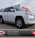 toyota 4runner 2013 white suv sr5 6 cylinders automatic 76116