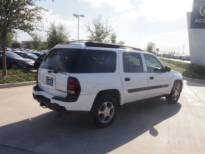 chevrolet trailblazer ext 2004 white suv ext ls gasoline 6 cylinders rear wheel drive automatic 76137