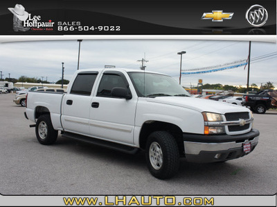 chevrolet silverado 1500 2004 white ls 8 cylinders automatic 78654