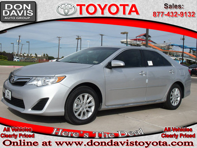 toyota camry 2012 silver sedan le 4 cylinders automatic 76011