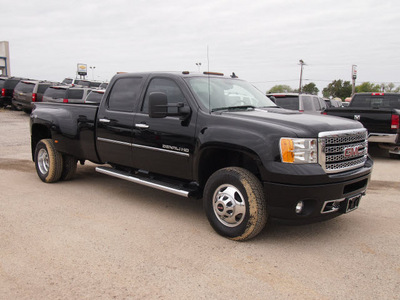 gmc sierra 3500hd 2012 black denali 8 cylinders automatic 78064