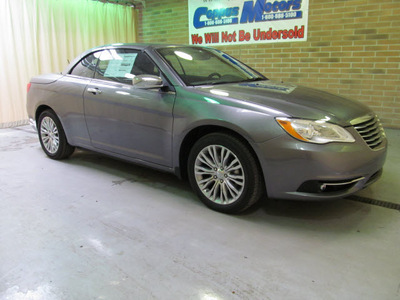 chrysler 200 convertible 2013 dk  gray limited 6 cylinders automatic 44883