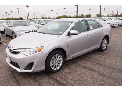 toyota camry 2012 silver sedan le gasoline 4 cylinders front wheel drive automatic 77074