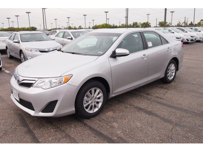 toyota camry 2012 silver sedan le gasoline 4 cylinders front wheel drive automatic 77074