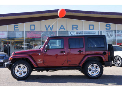 jeep wrangler unlimited 2013 red suv sahara gasoline 6 cylinders 4 wheel drive automatic with overdrive 79029