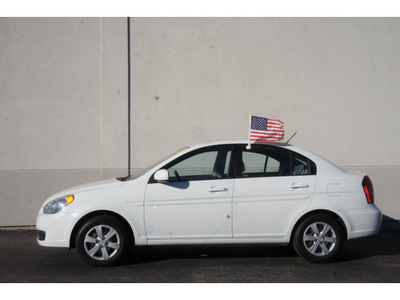 hyundai accent 2010 white sedan gls gasoline 4 cylinders front wheel drive automatic 79407