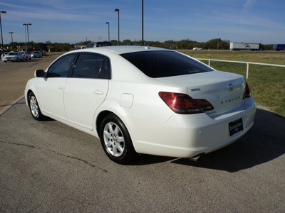 toyota avalon 2009 white sedan xl gasoline 6 cylinders front wheel drive automatic 75119