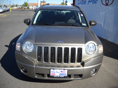 jeep compass 2008 gold suv sport gasoline 4 cylinders 2 wheel drive automatic 79925