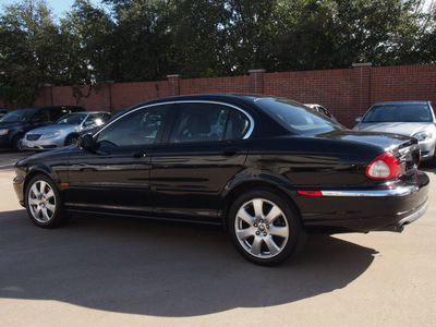 jaguar x type 2005 black sedan 3 0l gasoline 6 cylinders all whee drive automatic 75080