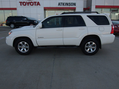 toyota 4runner 2007 white suv sport edition gasoline 6 cylinders rear wheel drive automatic with overdrive 77864