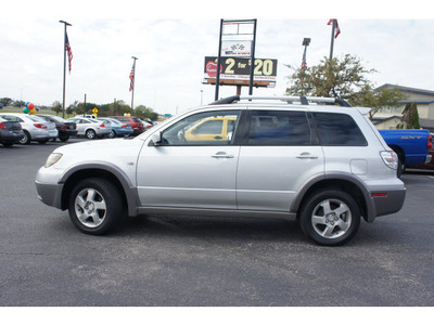 mitsubishi outlander 2003 silver suv xls gasoline 4 cylinders sohc front wheel drive automatic 76543