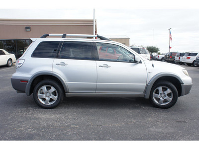 mitsubishi outlander 2003 silver suv xls gasoline 4 cylinders sohc front wheel drive automatic 76543