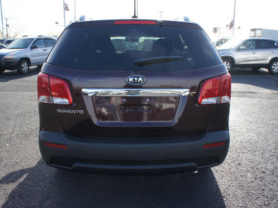 kia sorento 2013 dk  red lx gasoline 4 cylinders front wheel drive automatic 19153