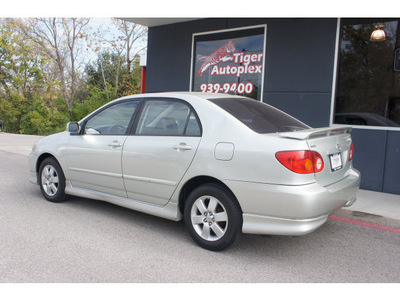 toyota corolla 2003 silver sedan s gasoline 4 cylinders front wheel drive automatic 76513