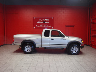 toyota tacoma 2004 silver prerunner v6 gasoline 6 cylinders rear wheel drive automatic with overdrive 76116