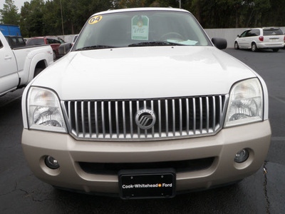 mercury mountaineer 2004 white suv convenience flex fuel 6 cylinders rear wheel drive automatic 32401