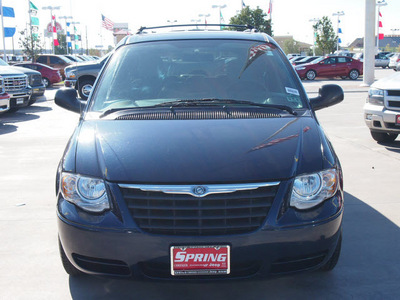 chrysler town and country 2005 blue van lx gasoline 6 cylinders front wheel drive automatic 77388