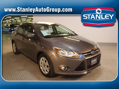 ford focus 2012 gray hatchback se flex fuel 4 cylinders front wheel drive automatic 75219