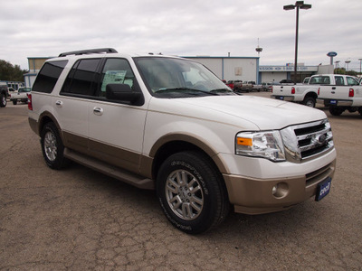 ford expedition 2013 white suv xlt flex fuel 8 cylinders 2 wheel drive automatic 78861