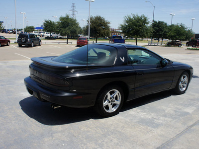 pontiac firebird 1997 black hatchback 2dr cpe formula gasoline 8 cylinders rear wheel drive automatic 76108